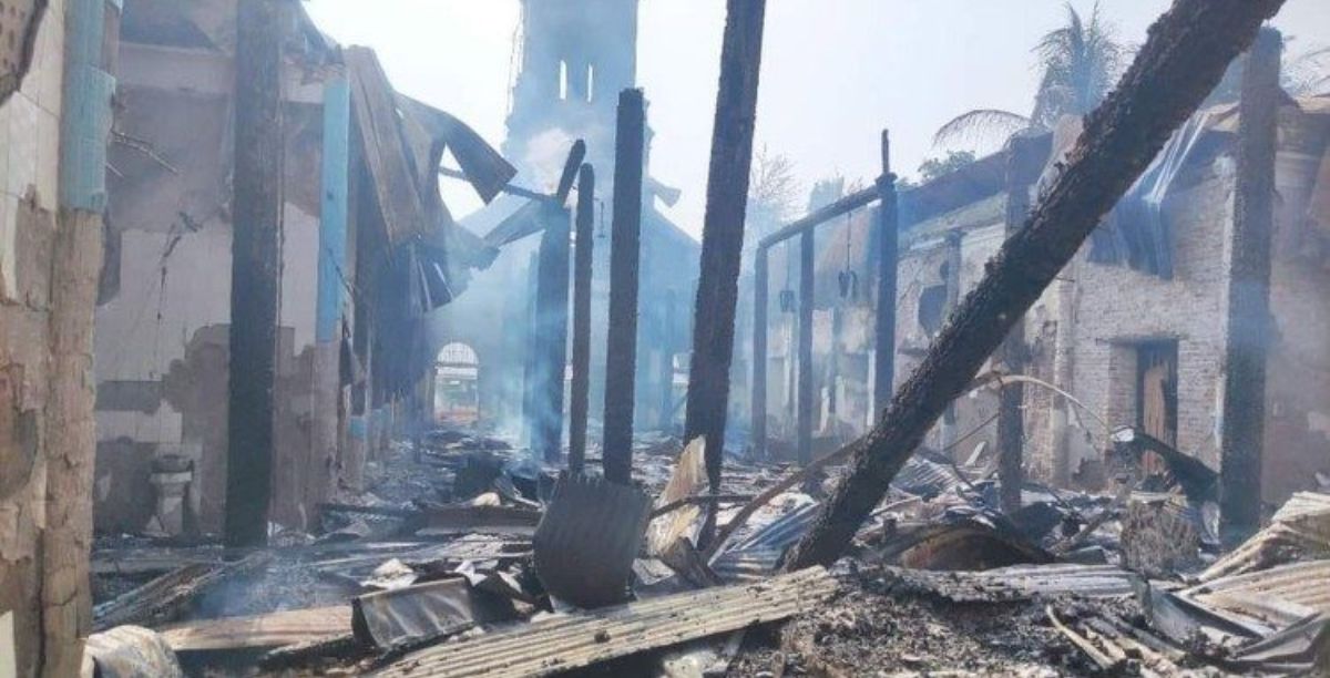destruicao da Igreja de Nossa Senhora da Assunção no vilarejo de Chan-tha-ywa, foto direitos reservados destruicao da Igreja de Nossa Senhora da Assunção no vilarejo de Chan-tha-ywa, foto direitos reservados