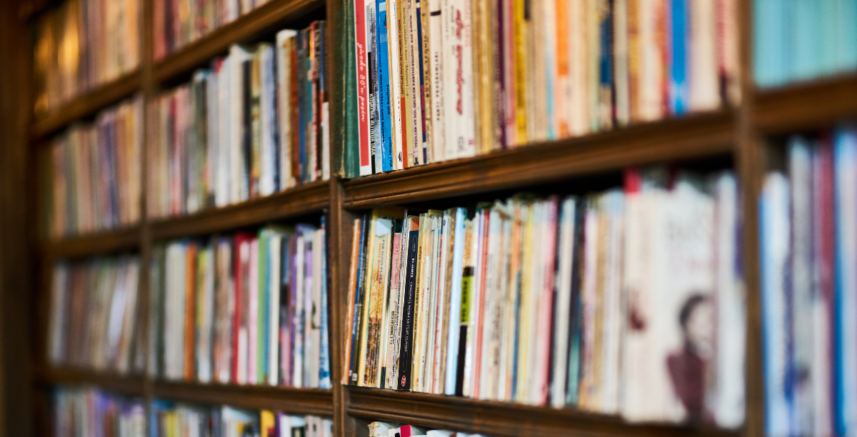 estante cheia de livros, foto engin akyurt pexels (1200 × 612 px) estante cheia de livros, foto engin akyurt pexels