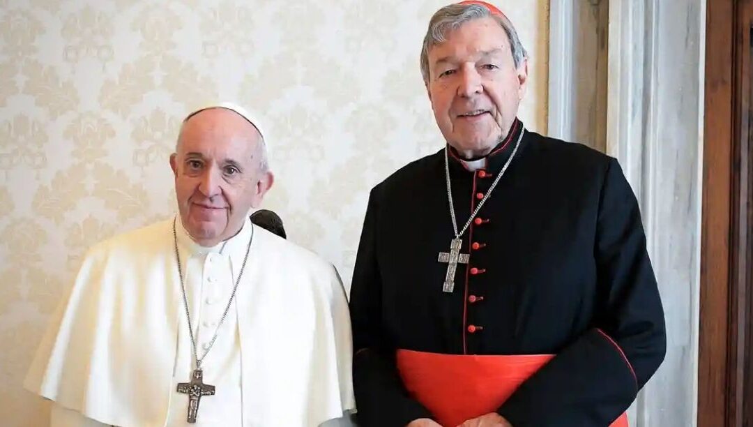 Textos atribuídos a cardeal Pell revelam amargas críticas ao Papa Francisco