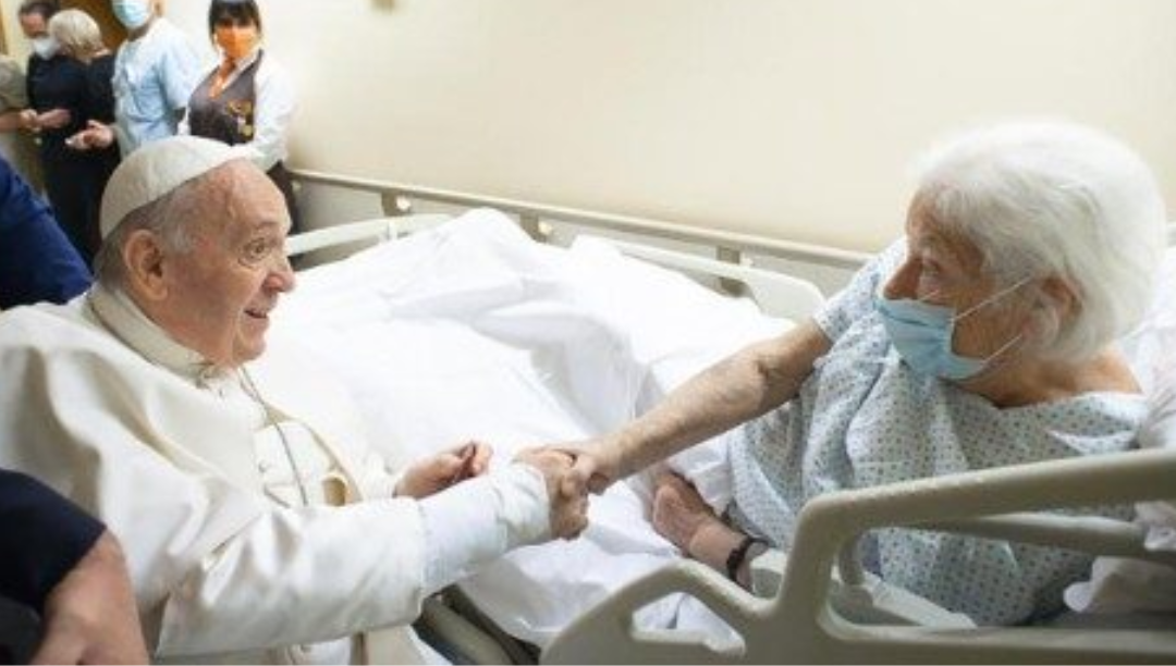 Papa alerta: depois de uma pandemia, “não é suficiente prestar honras aos heróis”
