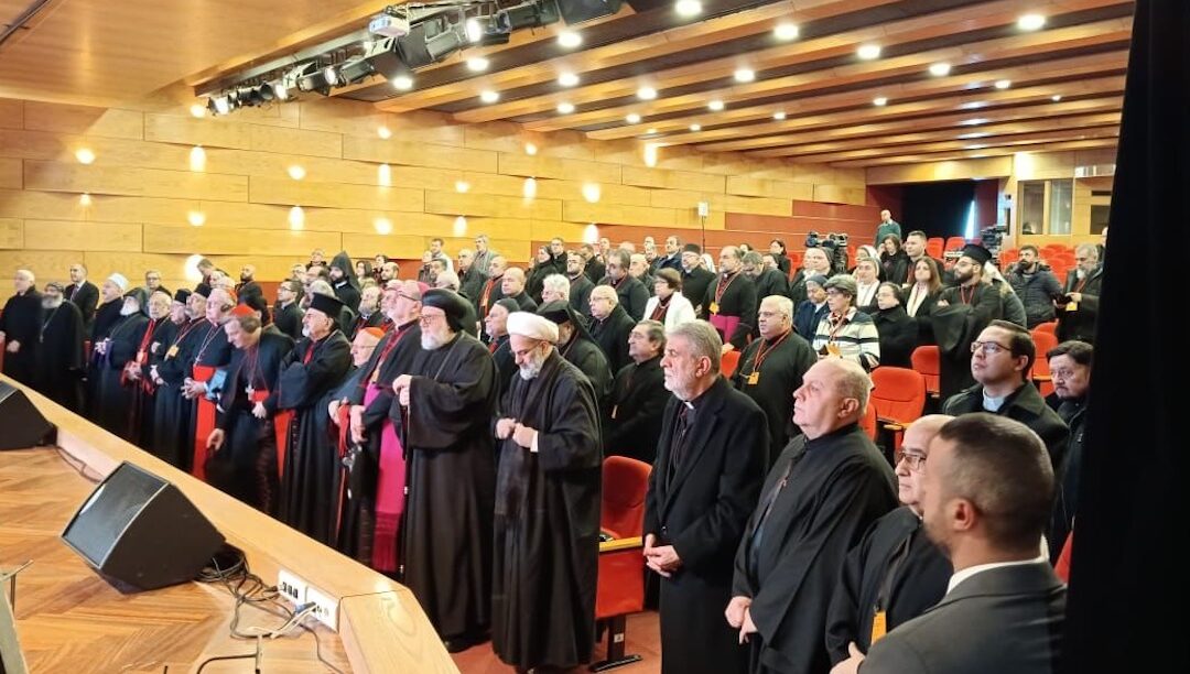 Um sínodo católico vivido em contexto de religião minoritária