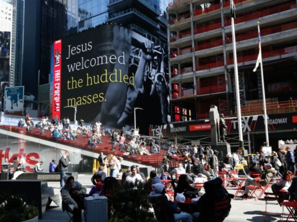 anuncio campanha evangeliz a He Gets Us, foto c He gets Us (1)