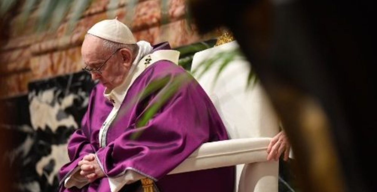 Papa Francisco duramte a missa de quarta-feira de cinzas, foto vatican media