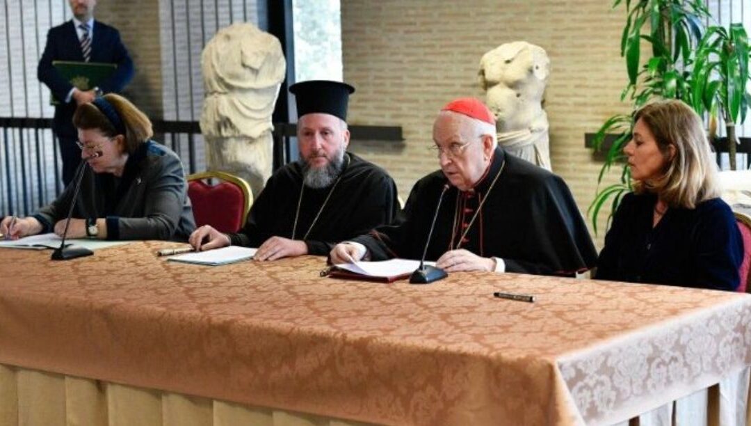 Museus do Vaticano devolvem fragmentos do Partenon