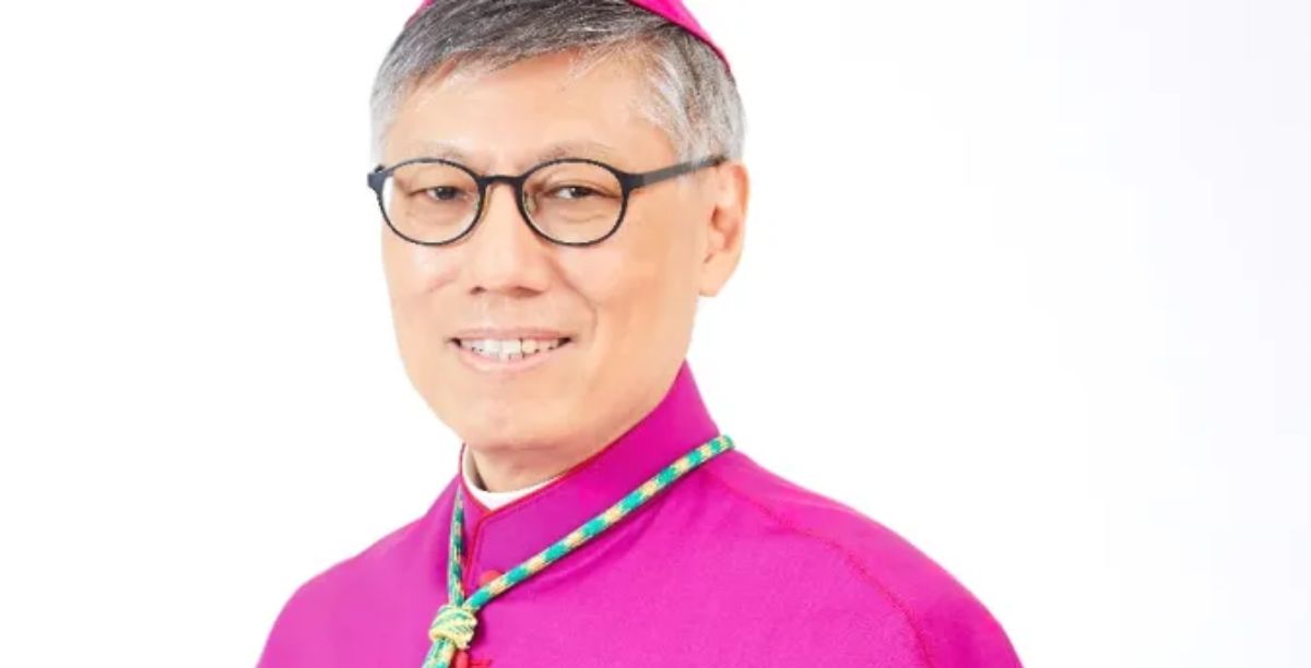 bispo católico de Hong Kong, o jesuíta Chow Sau-yan bispo católico de Hong Kong, o jesuíta Chow Sau-yan