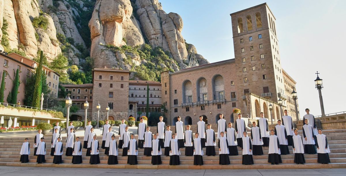 coro Escolania de Montserrat, foto FB Escolania de Montserrat coro Escolania de Montserrat, foto FB Escolania de Montserrat