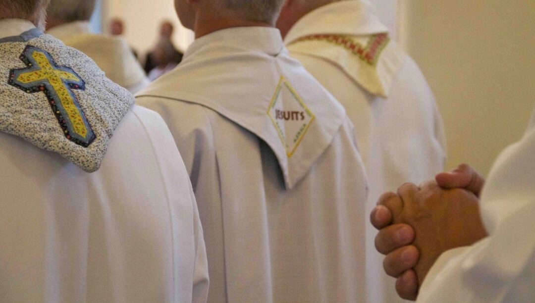 Canadá: 27 jesuítas acusados de pedofilia