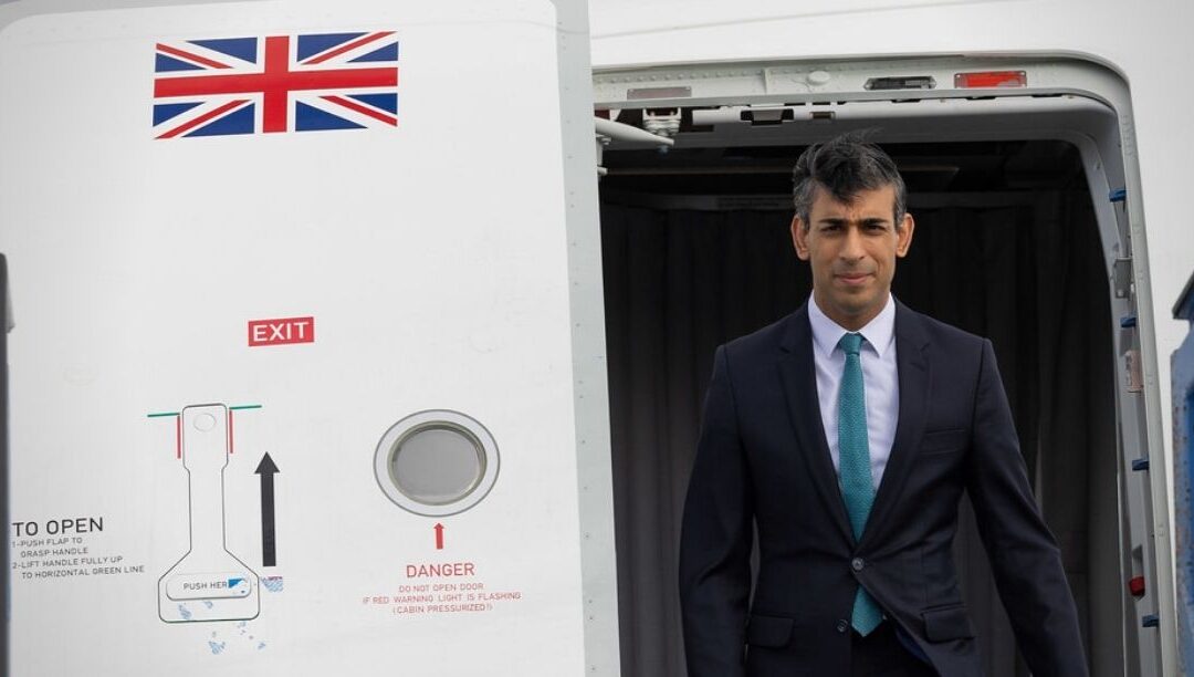 Bispos e líderes religiosos em rota de colisão com o Governo britânico