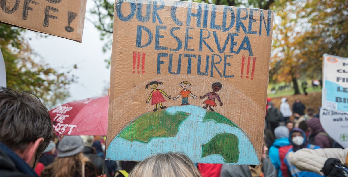 Manifestação pela defesa do planeta em Glasgow, Escócia, a 6 de novembro de 2021, enquanto decorria a COP 26 . Foto © Albin HillertLife on Earth Pictures Manifestação pela defesa do planeta em Glasgow, Escócia, a 6 de novembro de 2021, enquanto decorria a COP 26 . Foto © Albin HillertLife on Earth Pictures