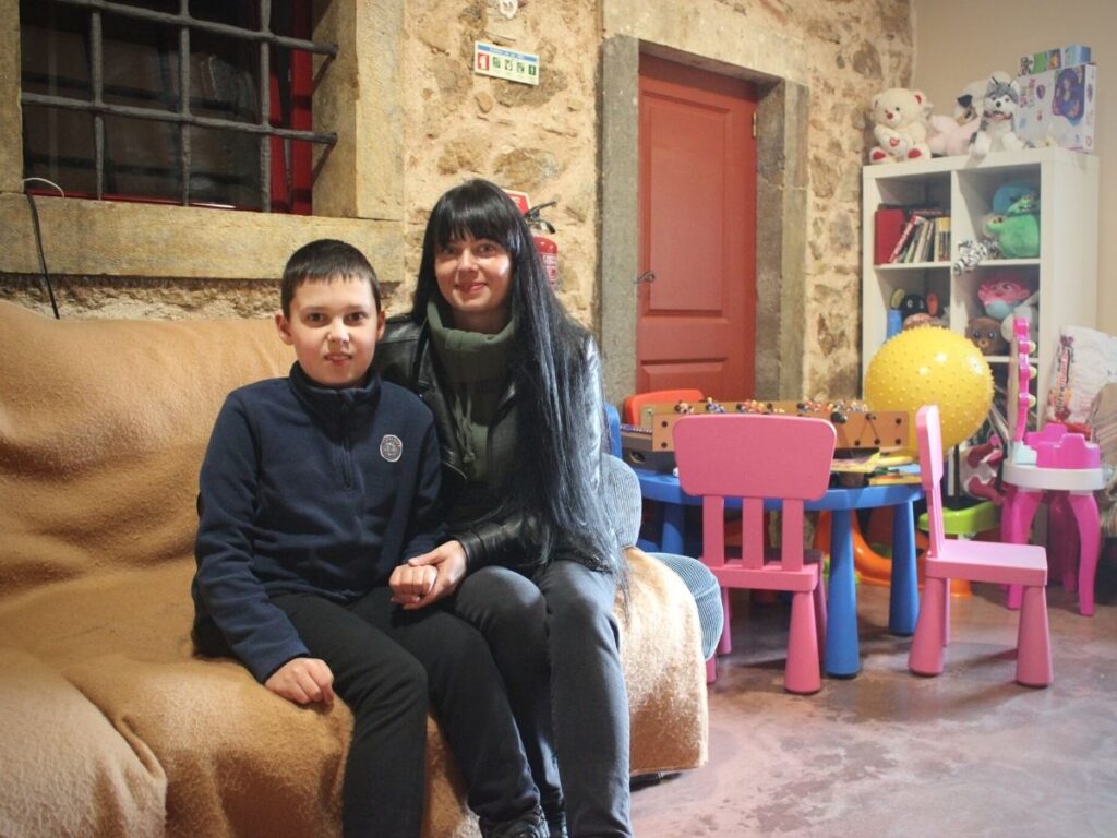 Yullia e Iegor, no centro de acolhimento de Mafra. Foto © Clara Raimundo7MARGENS