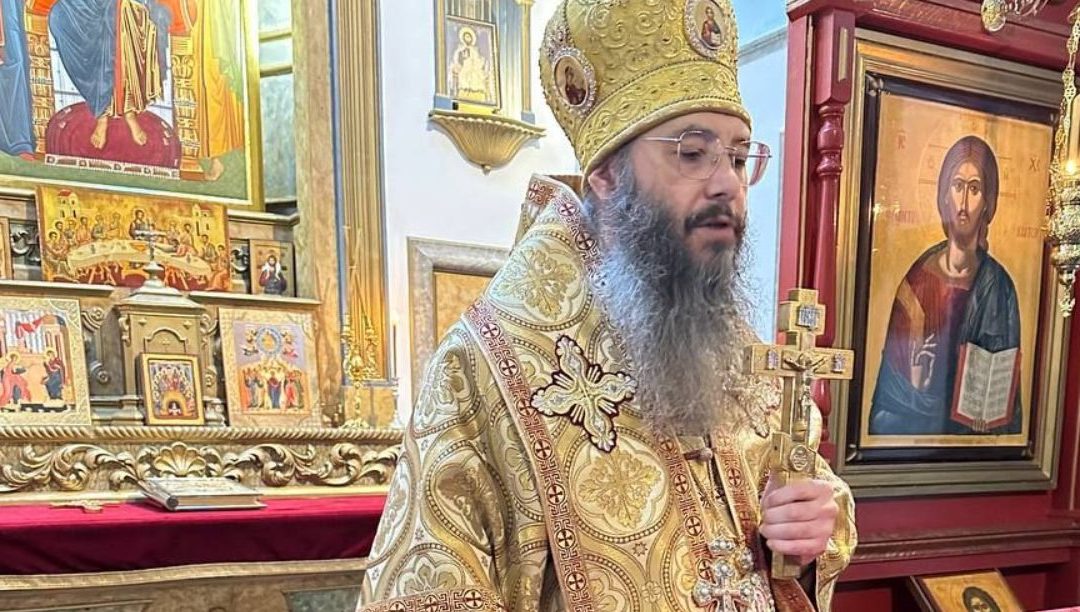 Bispo ortodoxo preside a vigília de Pentecostes na Capela do Rato