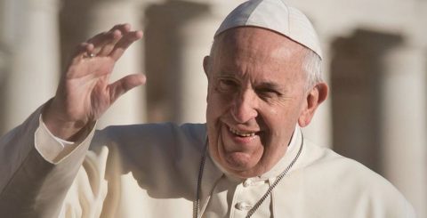 A estranha palavra e os desejos de um Papa à beira do fim Papa Francisco. Foto © JMJ Lisboa 2023