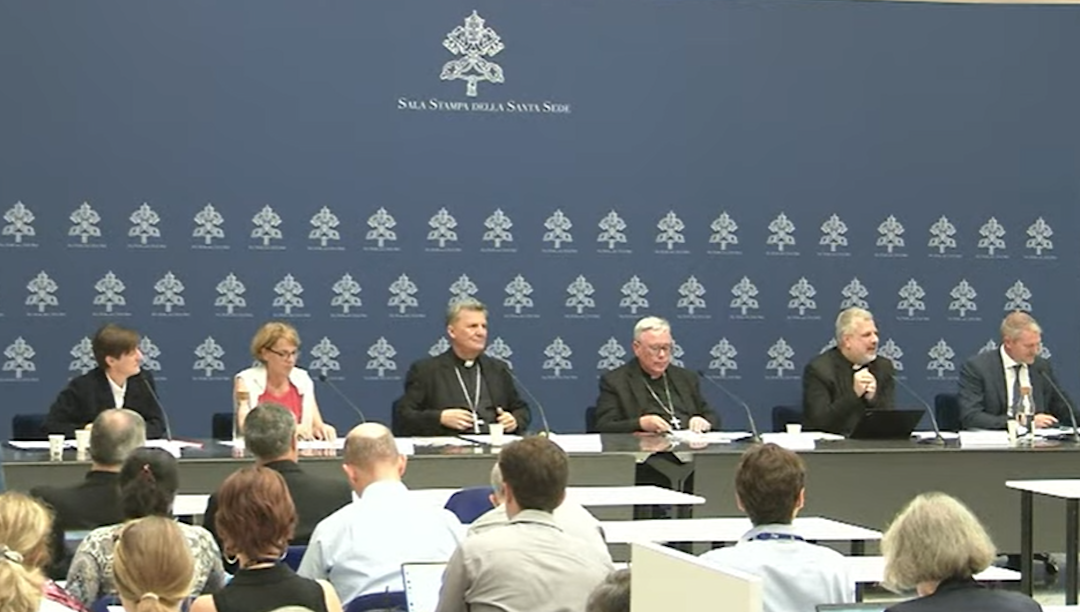 Sínodo dos Bispos desafiado a prosseguir com a reforma da Igreja