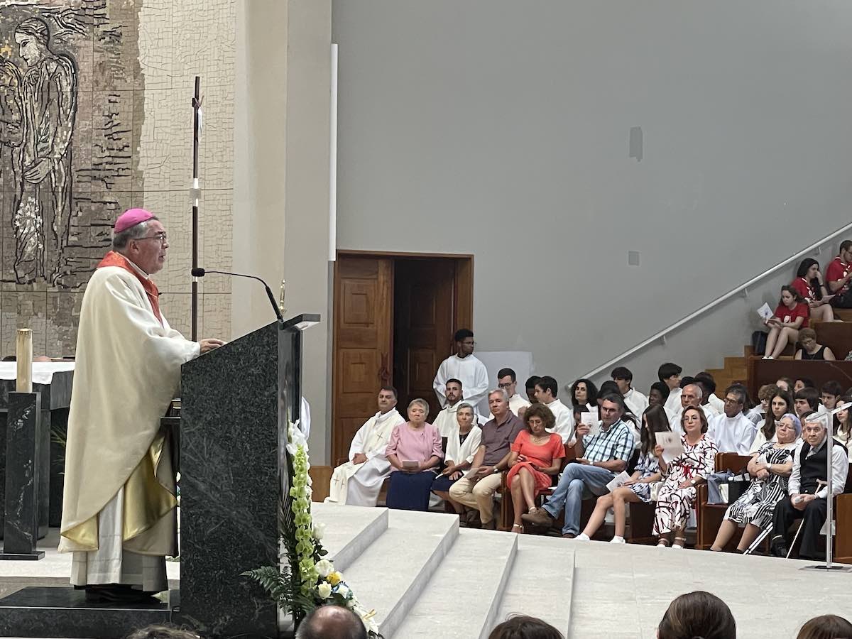 D. Nuno Almeida na missa deste domingo, 25, na Sé de Bragança-Miranda. Foto © Agência Ecclesia/PR