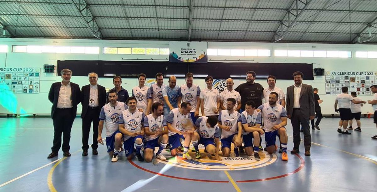 Equipa de futsal do clero da diocese de Vila Real, vencedora da Clericus Cup em 2022. Foto Olímpia MairosRenascença.