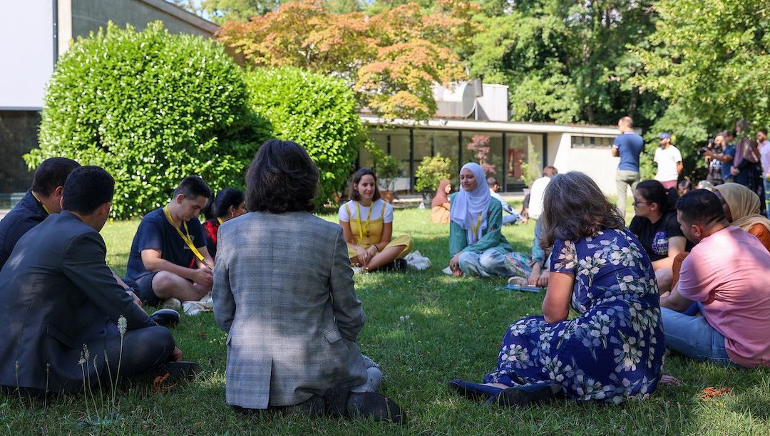 Jovens cristãos, judeus e muçulmanos reunidos na Suíça para construir a paz