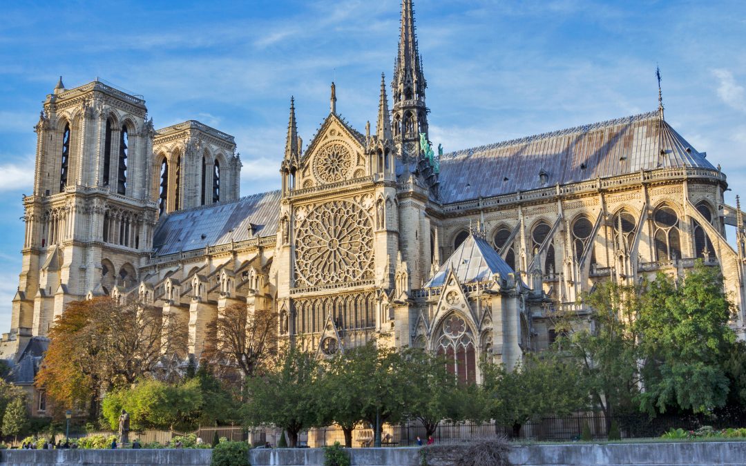 Reabertura da Notre-Dame de Paris ou como ressuscitar do desastre