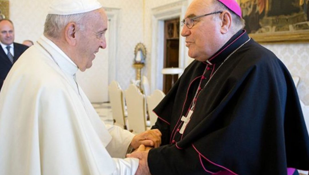 Vaticano investiga bispo australiano suspeito de abusos de menores