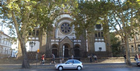 Sinagoga de Novi Sad, na Sérvia. Foto Stolica, via Wikimedia Commons