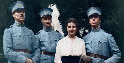Uma Saga Familiar UMA FAMÍLIA MONÁRQUICA NA GUERRA DA REPÚBLICA