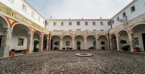 Claustros do Convento das Bernardas, em Lisboa. Foto Museu da Marioneta