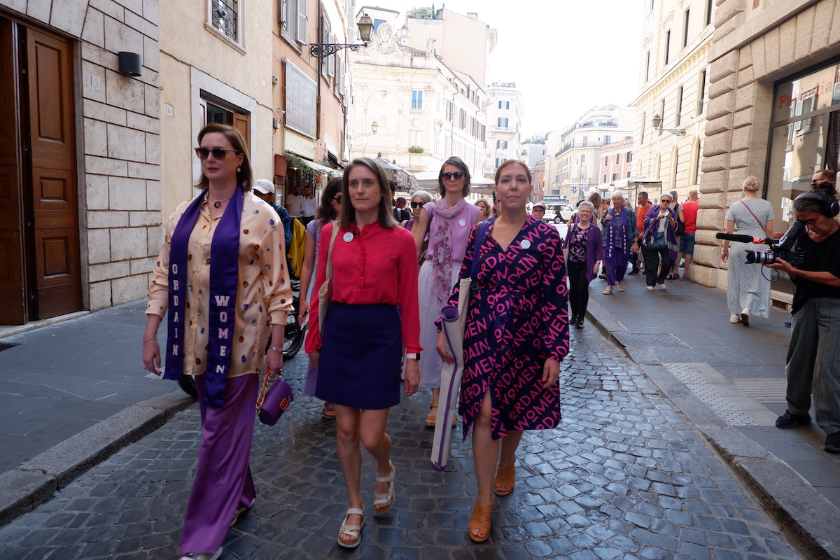 Mulheres, Ordenação de mulheres, Women's Ordination Conference, Kate McElwee