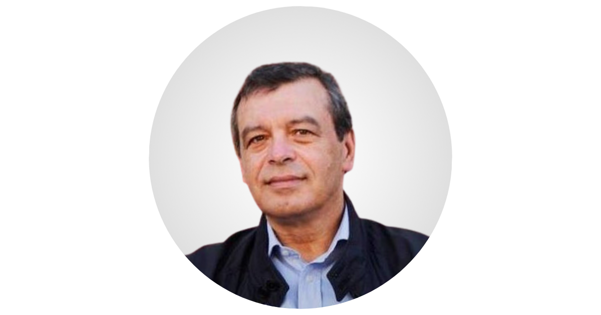 autores - Nelson Carvalho