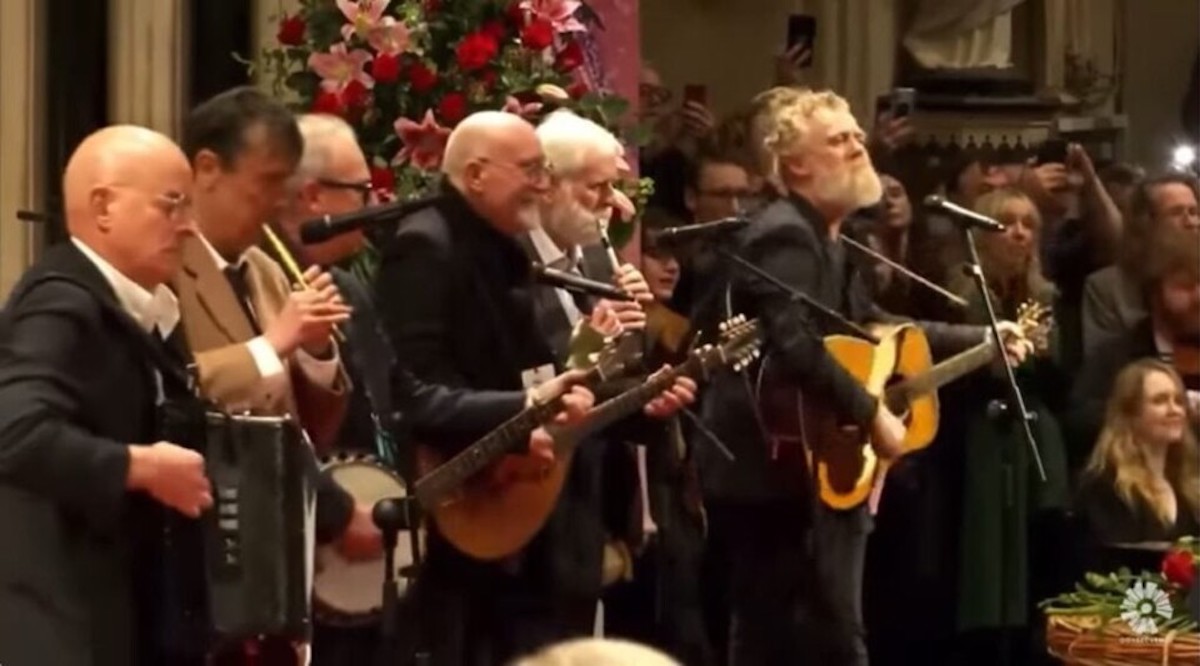 Funeral de Shane MacGowan na Igreja de St. Mary of the Rosary, em Nenagh, Irlanda, a dia 8 de dezembro de 2023.