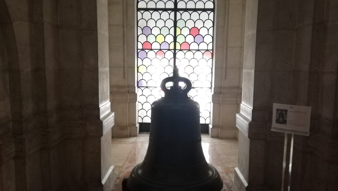 Parlamento promove exposição sobre a Lei da Liberdade Religiosa e colóquio com cardeal Tolentino
