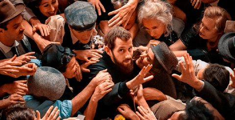 l'Abbe Pierre, um Homem de Causas, um filme de Frédéric Tellier