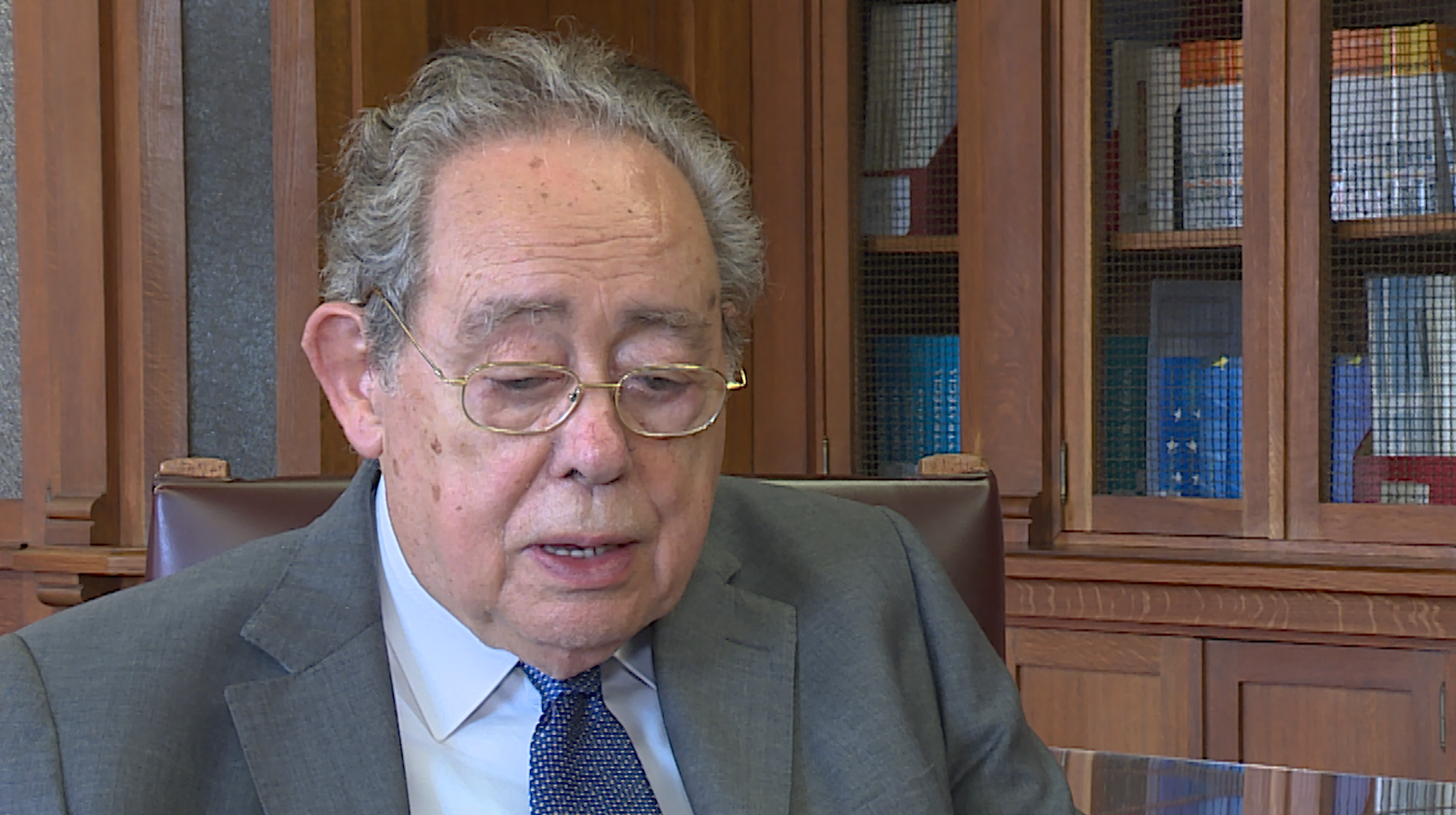 José Sousa e Brito. Imagem reproduzida do vídeo da entrevista. © ARTV|Canal Parlamento