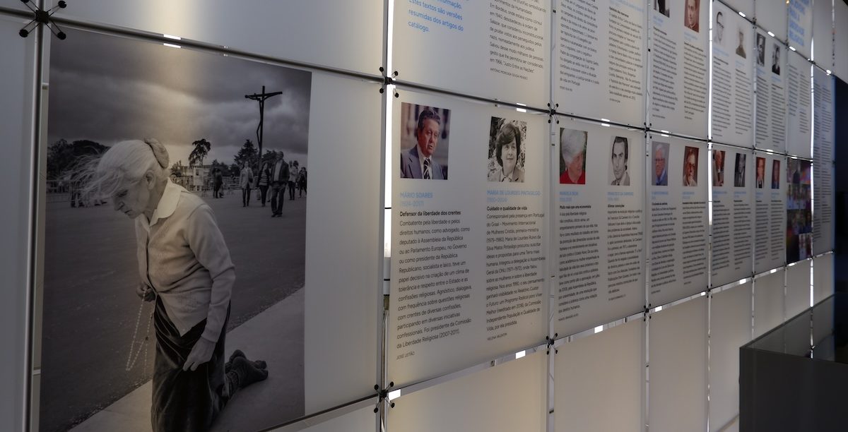 Os Caminhos da Liberdade Religiosa em Portugal A exposição pode ser visitada livremente até 28 de Fevereiro, no Palácio de São Bento, de segunda a sexta-feira, das 10h às 12h e das 14h às 17h. Foto © António Marujo/7MARGENS