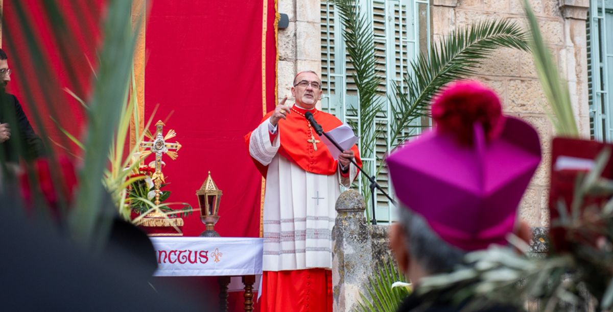 Cardeal Pizzaballa na procissão de Domingo de Ramos em Jerusalém. Foto BM CTS