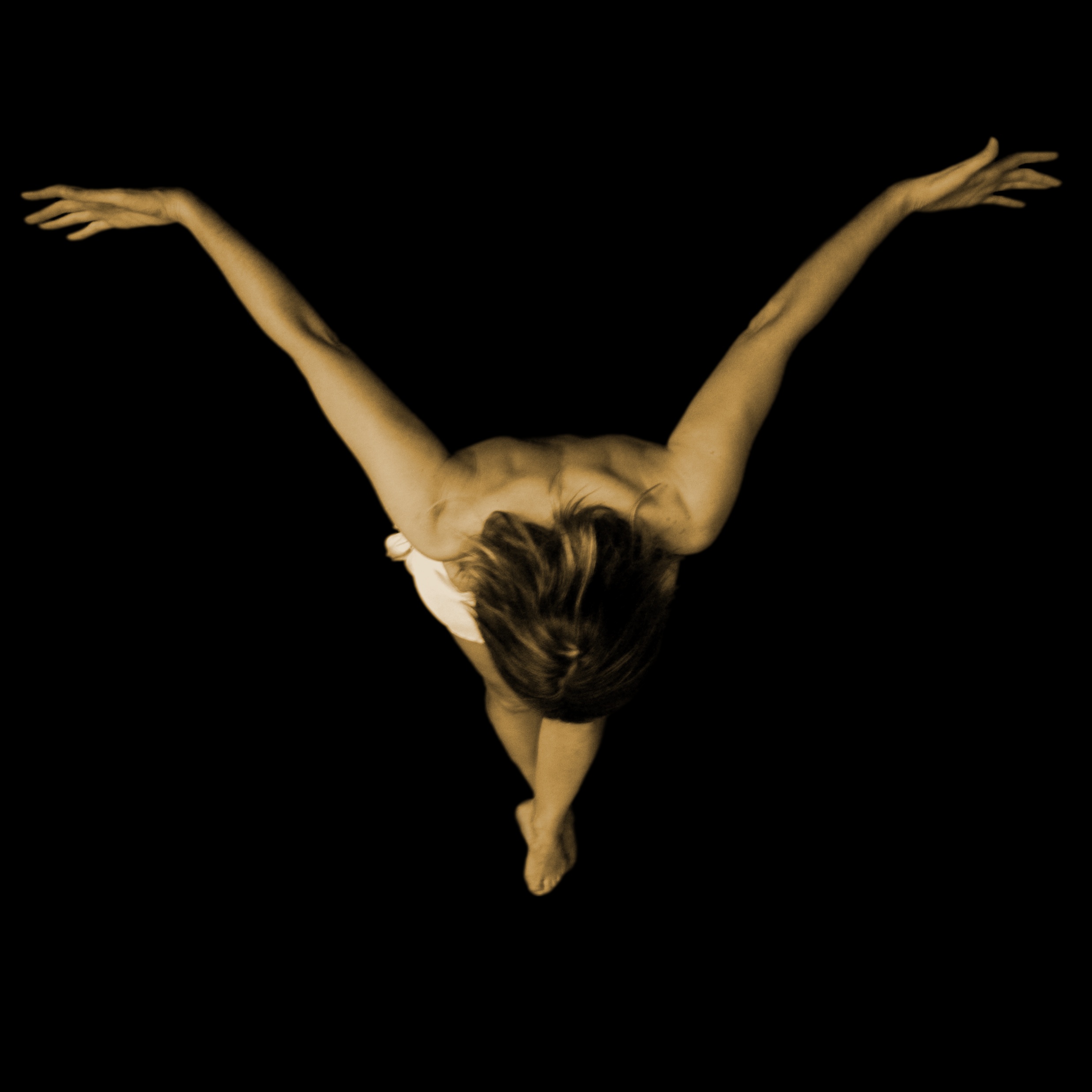 Cristo de Dalí, Arkangel, CC BY-SA 2.0 <https://creativecommons.org/licenses/by-sa/2.0>, via Wikimedia Commons.