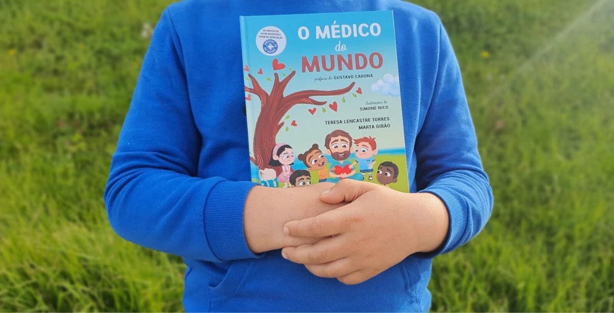 Livro O Médico do Mundo. Foto Clara Raimundo