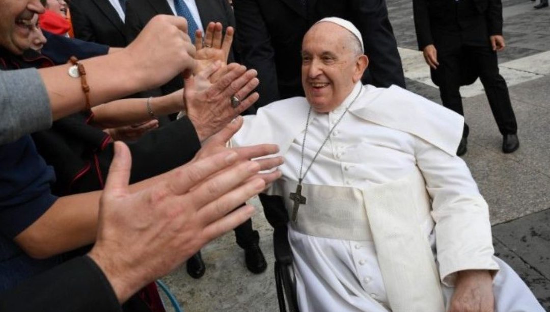 “O caminho de reforma do Papa Francisco deve continuar”