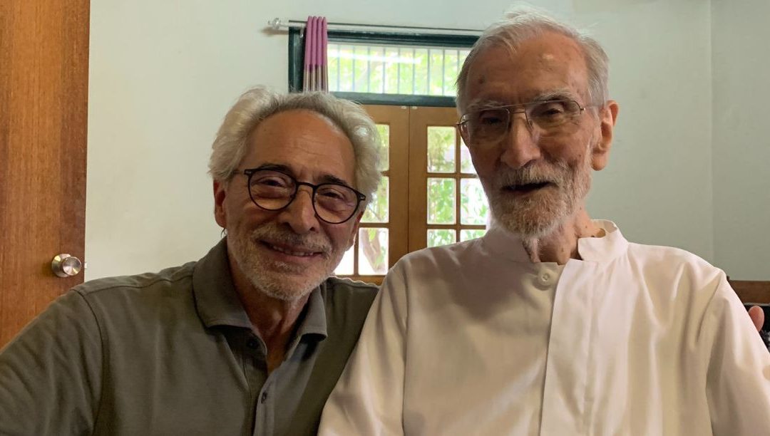 Em Díli, o conforto de encontrar o padre João Felgueiras