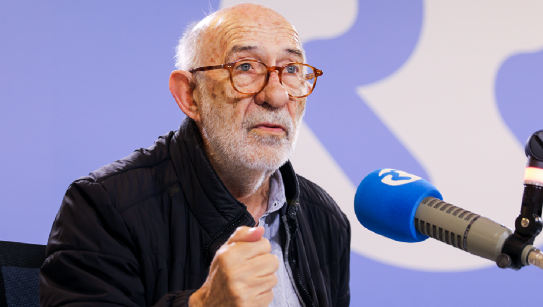 Adelino Gomes, o grande repórter da revolução. “O meu 25 de Abril é só sortes”