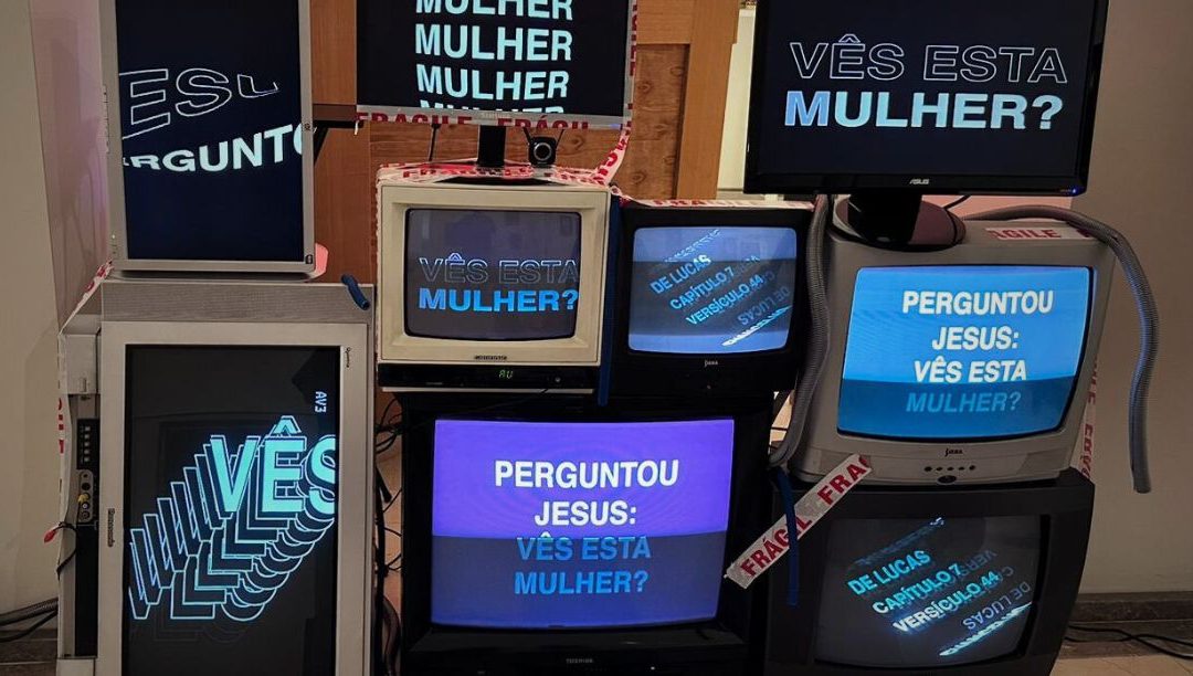 Uma exposição que é “um grito de alerta e de revolta” contra a perseguição religiosa