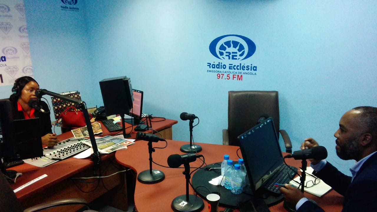 Rádio Ecclesia: eleita em 2023 como a rádio independente de Angola, assumiu na fundação, em 1954-55, uma “linha editorial missionária, patriótica e civilizadora’. Foto: Direitos reservados