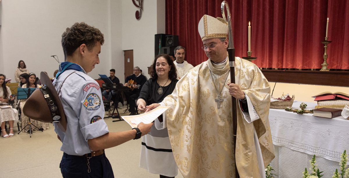Cardeal Américo Aguiar em celebaração de Crisma na diocese de Setúbal. Foto Ricardo PernaDiocese de Setúbal