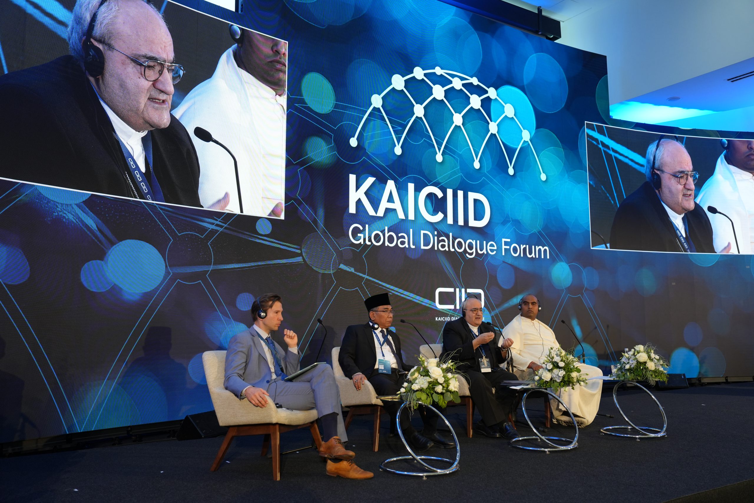 Painel sobre ecologia sagrada no Fórum Global do Kaiciid, 16 maio 2024. Foto Kaiciid