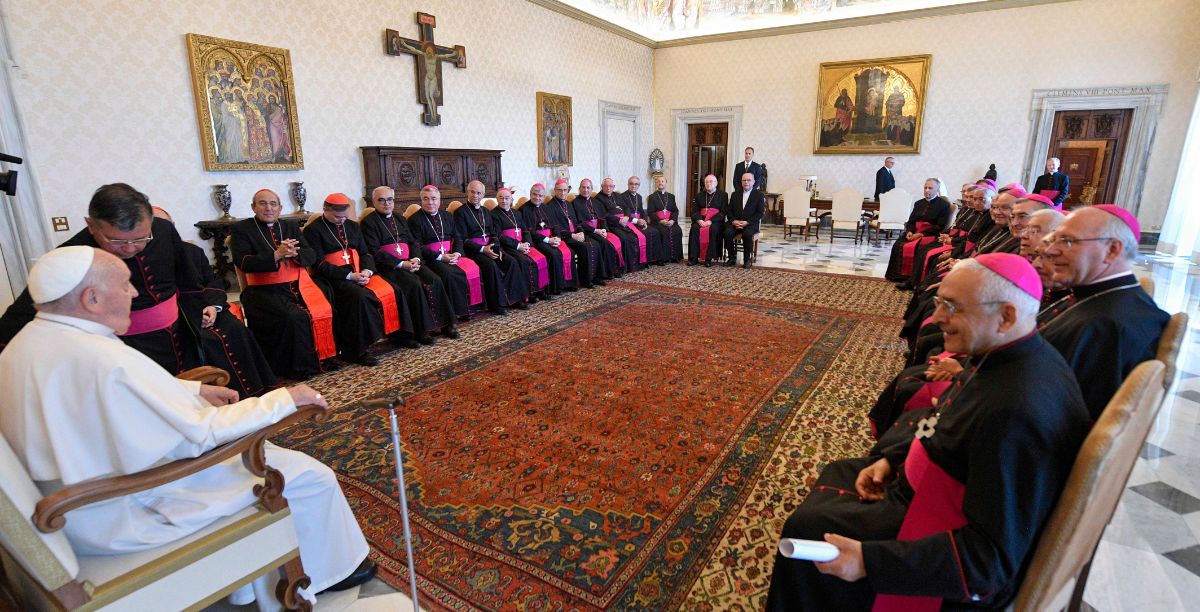 O encontro do Papa e bispos portugueses no final da visita ad limina, 24 maio 2024. Foto Vatican media