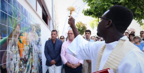 Inauguração de mural alusivo ao Papa na paróquia de Tires, Cascais, 2 junho 2024. Foto Município de Cascais