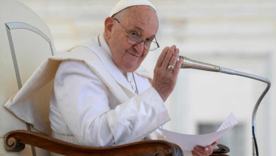 Papa está a melhorar e “não é uma pessoa de desistir”