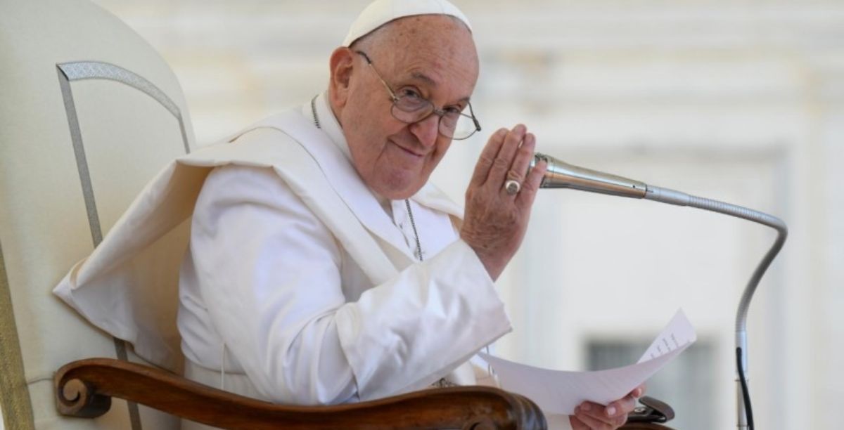 Papa Francisco durante audiência geral de 12 de junho, na Praça de São Pedro. Foto Vatican media