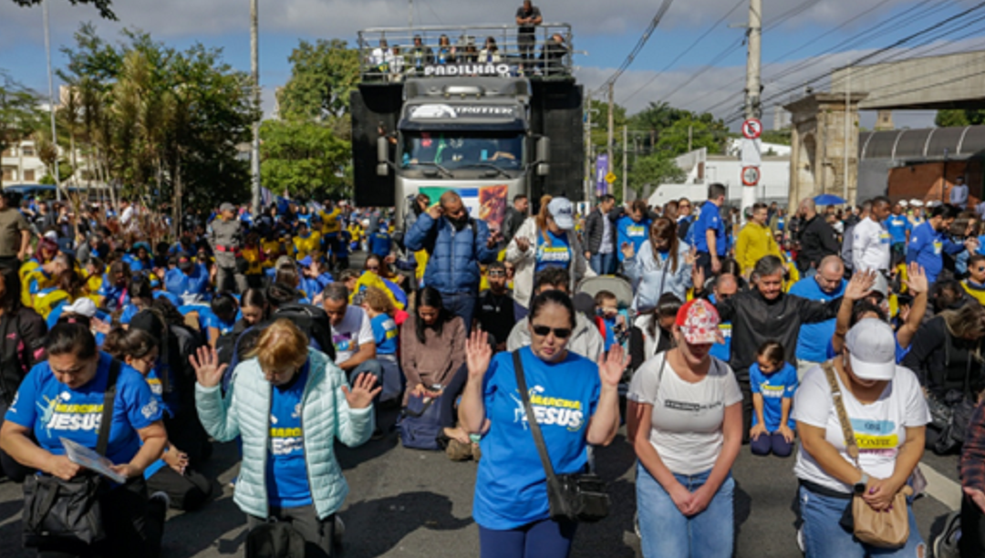 32ª Marcha para Jesus: dificuldade de diálogo de Lula com os evangélicos