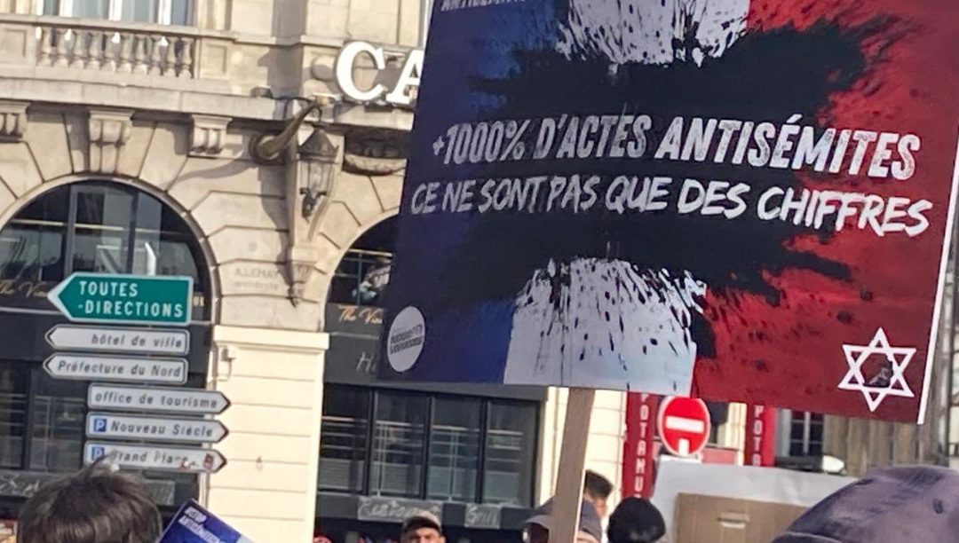 Atos antissemitas aumentaram 284% em França