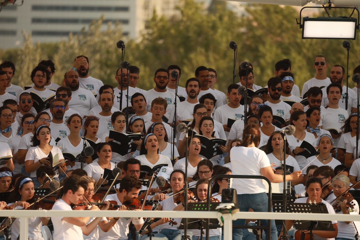 Coro do campo da Graça para a Vigília na Jornada Mundial da Juventude 2023, em Lisboa.Foto © Bruno Seabra/JMJ 2023.
