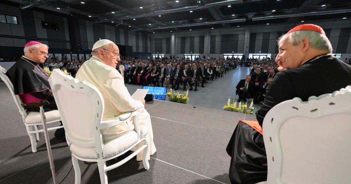 Papa Trieste 1 Papa na 50.ª Semana Social dos Católicos na Itália, em Trieste. Foto © Vatican Media, via Agência Ecclesia.